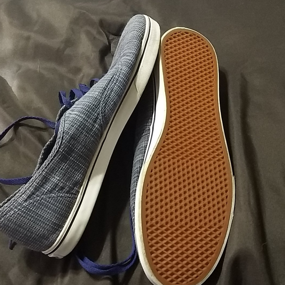 Vans - Picture 4 of 4
